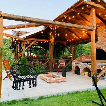 Casa "La Moara Din Gradina" Hotel Eftimie Murgu Екстериор снимка