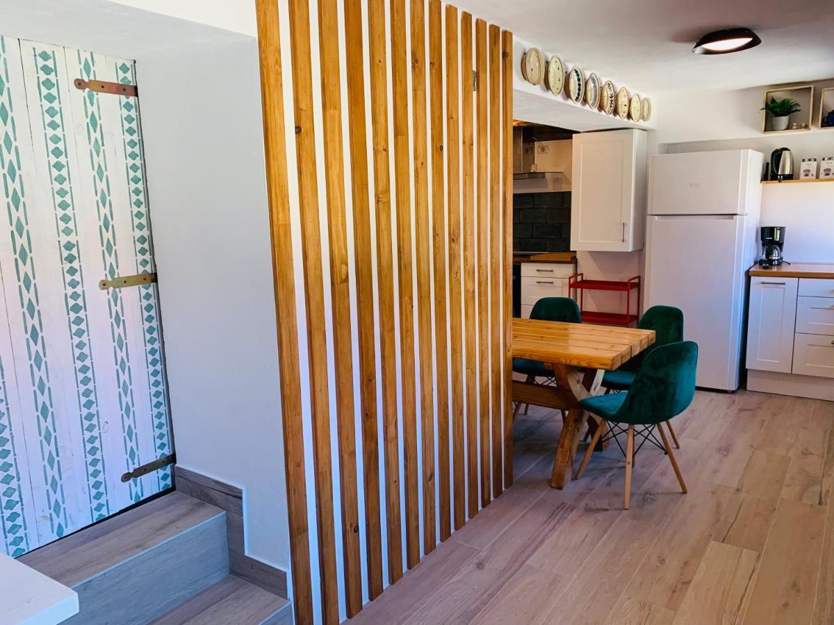 Casa "La Moara Din Gradina" Hotel Eftimie Murgu Екстериор снимка