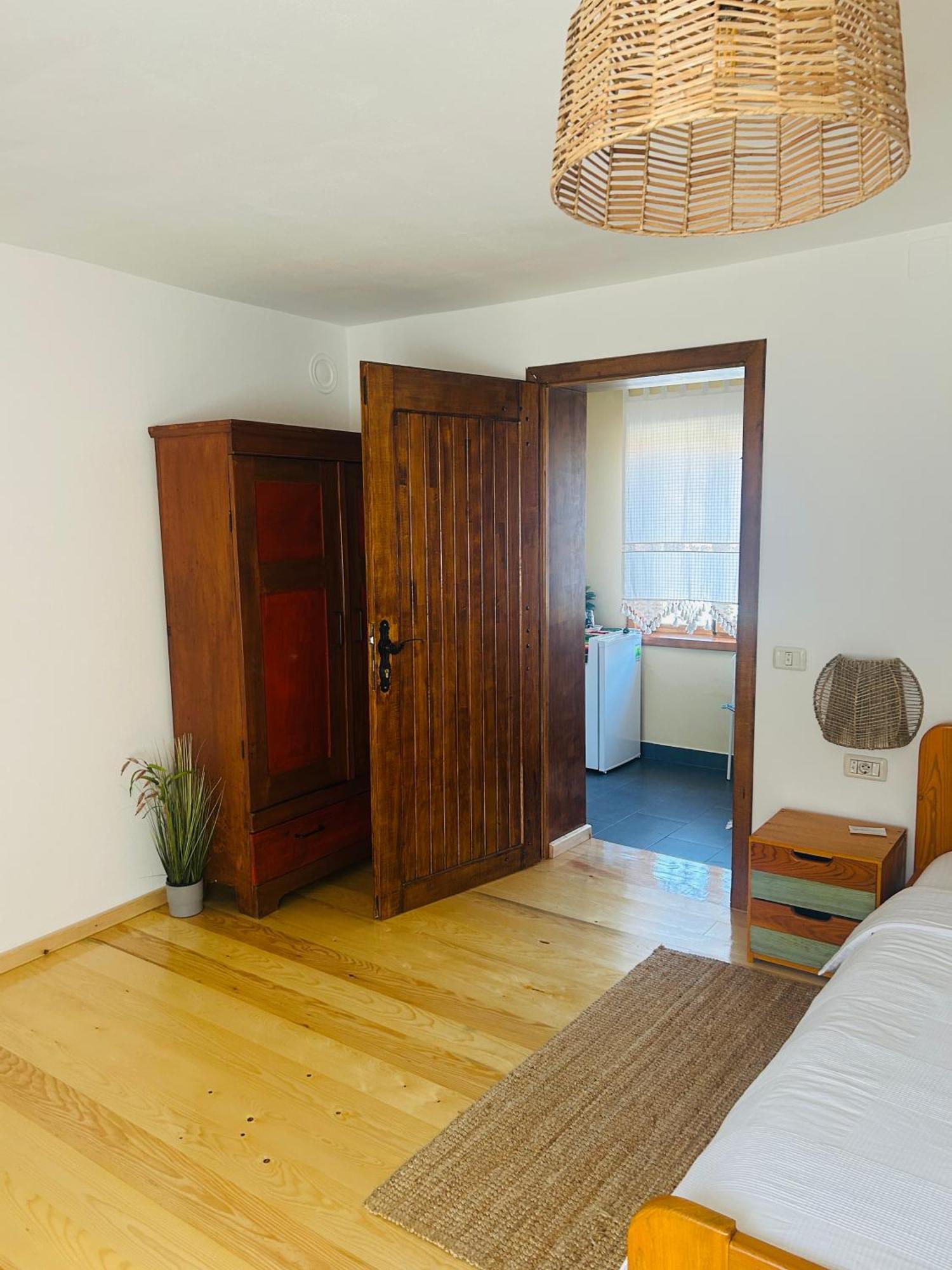 Casa "La Moara Din Gradina" Hotel Eftimie Murgu Екстериор снимка