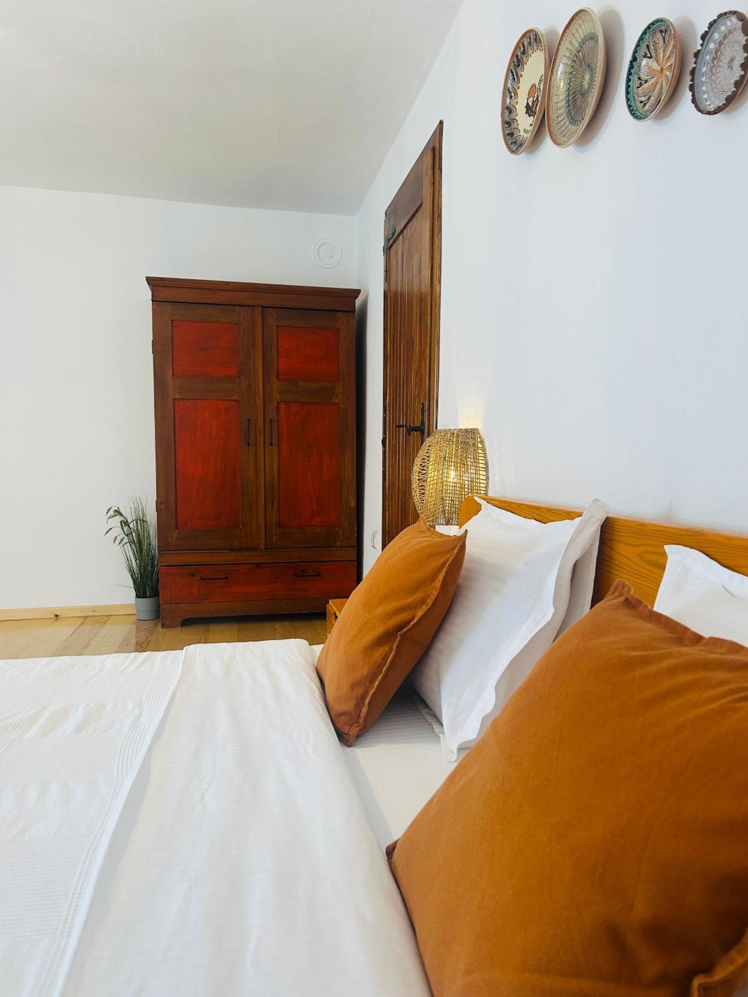 Casa "La Moara Din Gradina" Hotel Eftimie Murgu Екстериор снимка