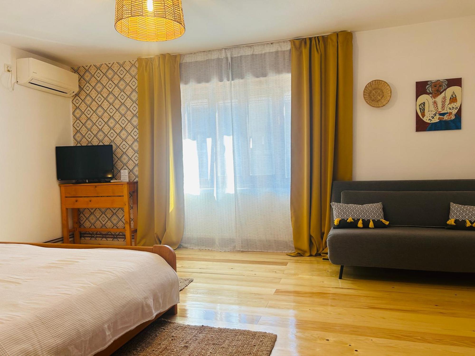 Casa "La Moara Din Gradina" Hotel Eftimie Murgu Екстериор снимка